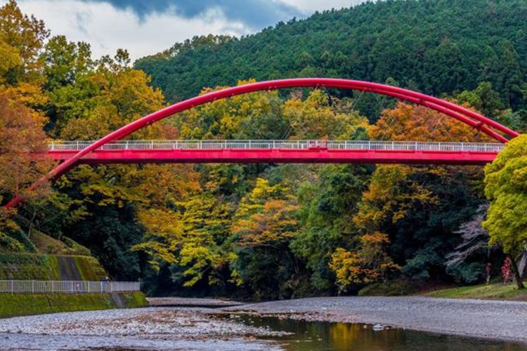 Hannogawara dan Ware-iwa Bridge