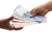 Perhatikan Empat Pertimbangan Ini Sebelum Meminjam