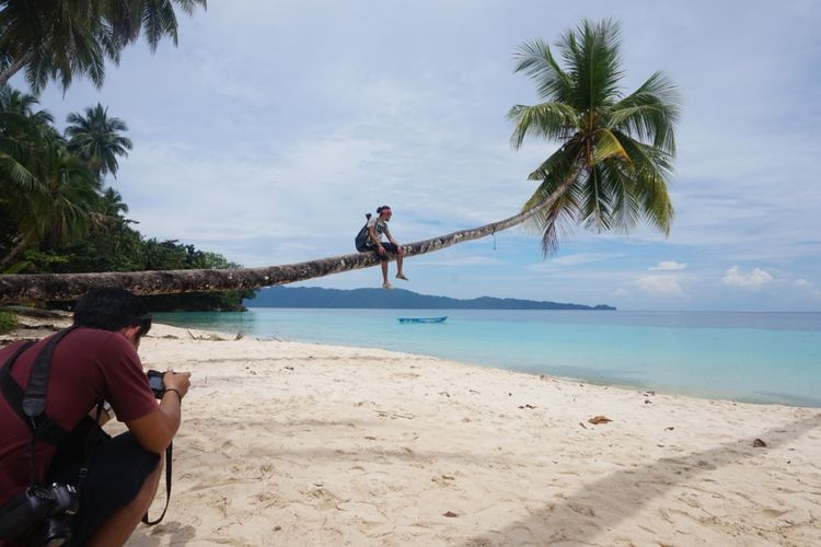 Pantai Wambar Fakfak Papua Barat