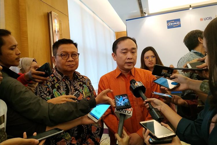 Presiden Direktur PT Rintis Sejahtera Iwan Setiawan memberi keterangan di The Westin Hotel, Jakarta, Senin, (1/7/2019).