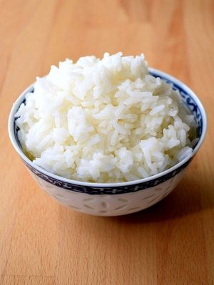 Anak-anak Jepang diajarkan untuk tidak menyisakan makanan sedikit pun. Apalagi nasi.