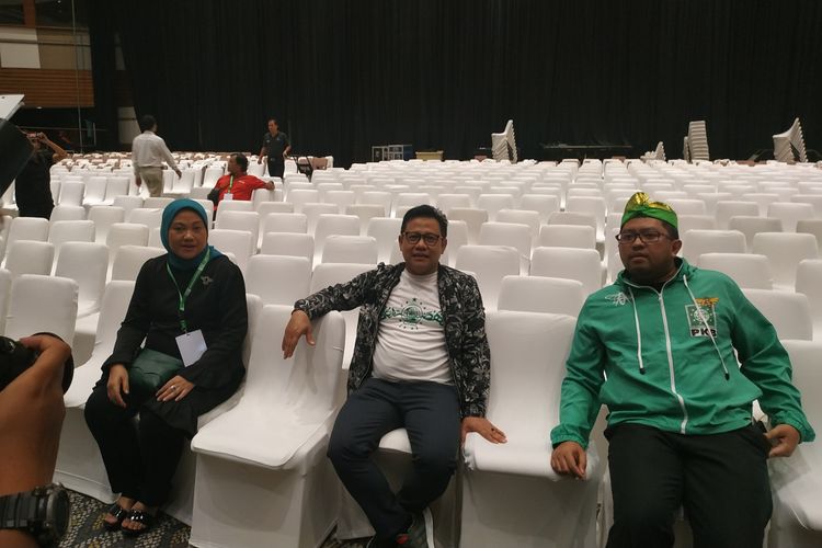 Ketua umum PKB Muhaimin Iskandar (tengah) saat meninjau persiapan Muktamar PKB di Hotel Westin, Nusa Dua pada Senin (19/08/2019)