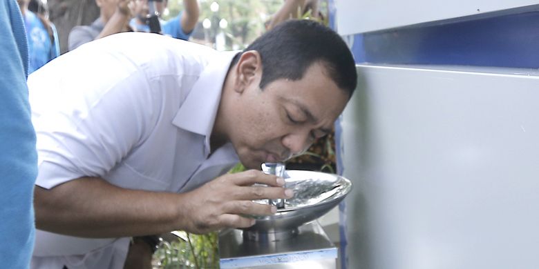 Wali Kota Semarang Hendrar Prihadi resmikan fasilitas kran air minum baru, Rabu (20/2/19)