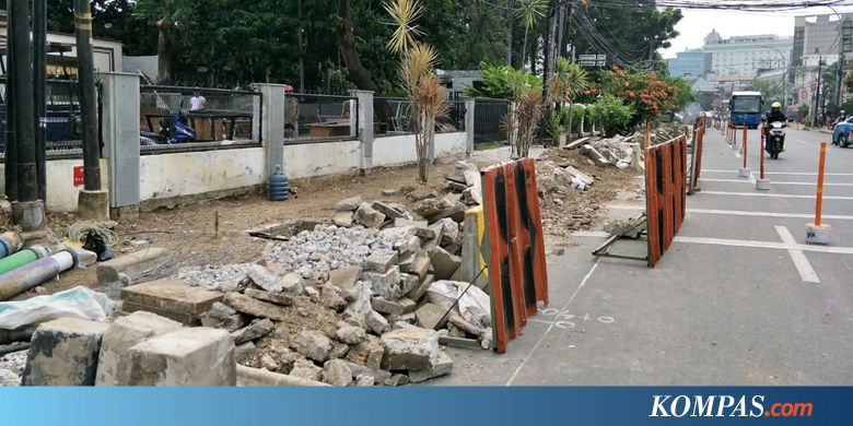 Melihat Proses Revitalisasi Trotoar Cikini-Kramat yang Dianggarkan Rp 75 M