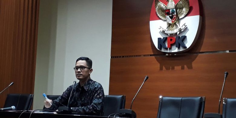 Juru Bicara KPK Febri Diansyah di Gedung KPK, Kuningan, Jakarta, Senin (10/7/2017)