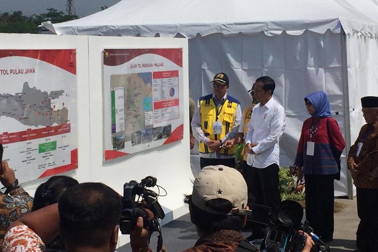 Presiden Joko Widodo saat peresmian Tol Pandaan-Malang, Senin (13/5/2019).
