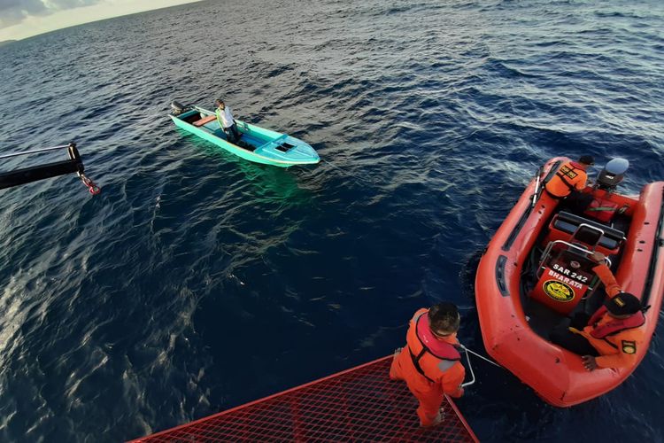 Kopas Regil (40) nelayan yang hilang di perairan Maluku Tenggara ditemukan selamat oleh tim SAR, Kamis (30/5/2019)