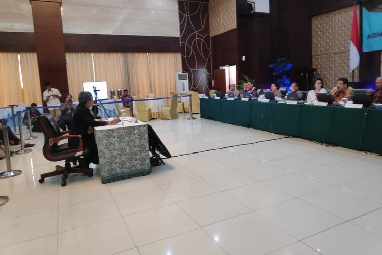 Calon pimpinan Komisi Pemberantasan Korupsi (KPK) periode 2019-2023, Sujanarko, dalam tes wawancara dan uji publik di Gedung Kementerian Sekretariat Negara, Jakarta Pusat, Kamis (29/8/2019).  