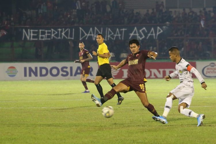 Laga pekan ke-19 Liga 1 2019 antara PSM Makassar vs PS Tira Persikabo, di Stadion Andi Mattalatta, Mattoangin, Makassar, Kamis (19/9/2019).