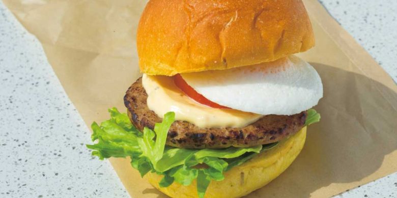 ”Nunobiki Herbal burger” (1.000 yen) 