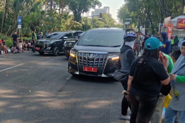 Capture video saat mobil Gubernur Khofifah melintas di CFD Taman Bungkul Minggu pagi (7/7/2019)