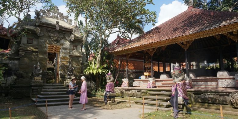 Bagian Puri Ubud di Gianyar Bali