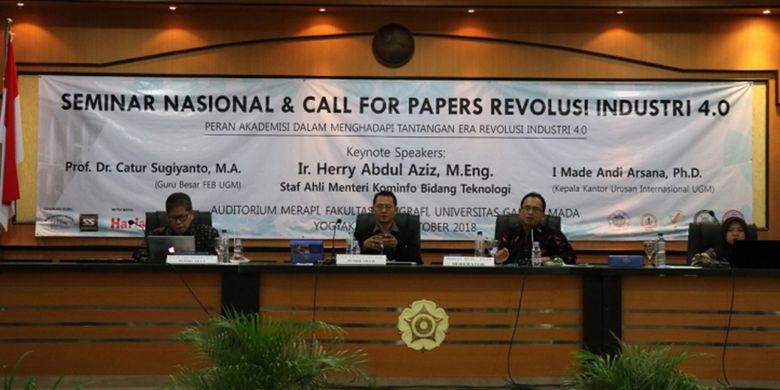 Seminar Nasional dan Call for Papers Revolusi Industri 4.0 pada Sabtu (13/10/2018) di Auditorium Merapi, Fakultas Geografi UGM.