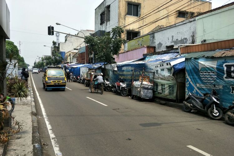 Jalan Cicadas Kota Bandung.