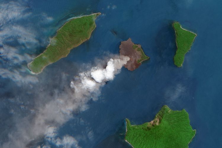 Letusan Gunung Anak Krakatau pada Sepetember 2018 diabadikan satelit NASA