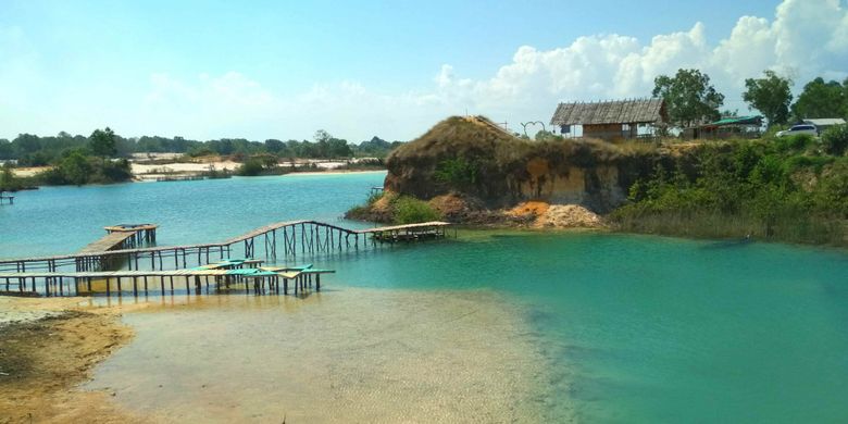 Gurun Telaga Biru di Desa Busung, Kabupaten Bintan, Kepulauan Riau, belum lama ini.