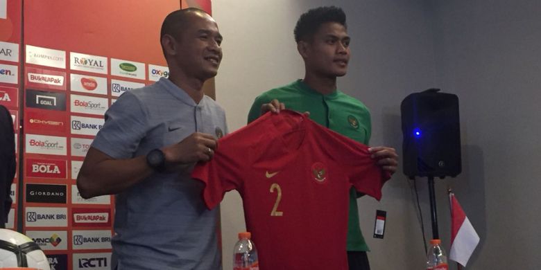 Pengenalan jersey baru timnas Indonesia yang akan dikenakan pada laga persahabatan melawan Mauritius, di Stadion Wibawa Mukti, Cikarang pada Selasa (11/9/2018).