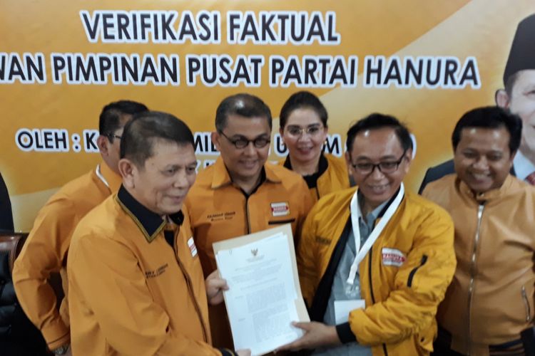 Konferensi pers Partai Hanura terkait verifikasi faktual KPU di Kantor DPP Partai Hanura, Jakarta, Sabtu (17/2/2018).