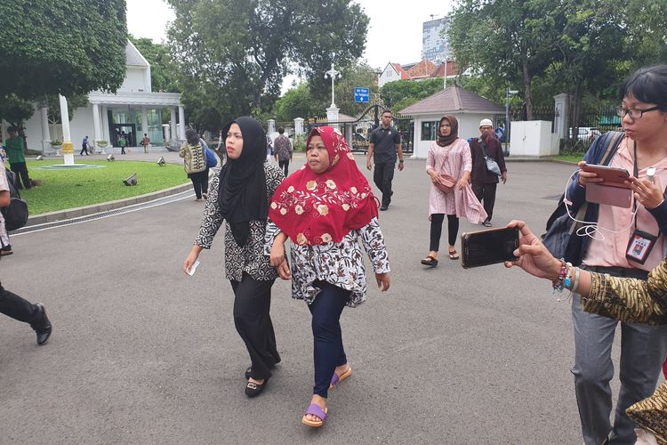 Siti Aisyah tiba di istana untuk bertemu Presiden Jokowi, Selasa (12/3/2019). Siti merupakan WNI yang baru saja bebas dari kasus pembunuhan Kim Jong Nam, kakak tiri pimpinan Korea Utara Kim Jong Un.