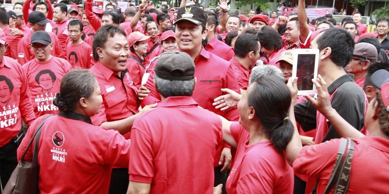 Kota Semarang sejak Sabtu (13/4/2019) pagi tadi menjadi lautan merah. Pasalnya, PDI Perjuangan menggelar kampanye akbar sejak pukul 14.00 siang.