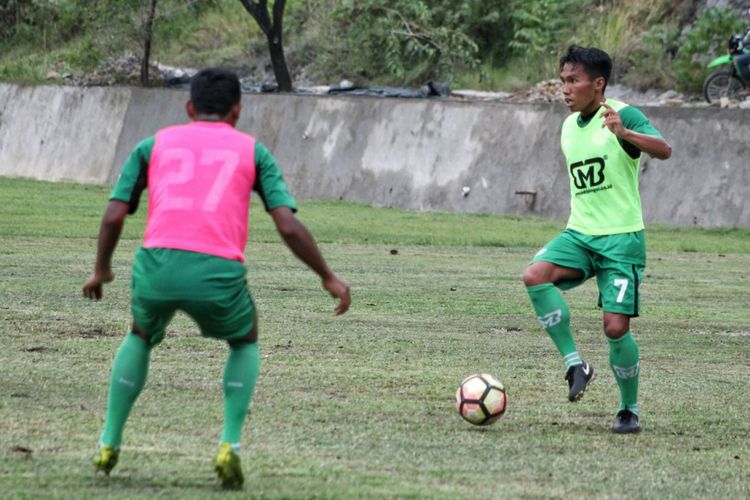 Semen Padang terus mematangkan tim menghadapi Liga 2 Indonesia.