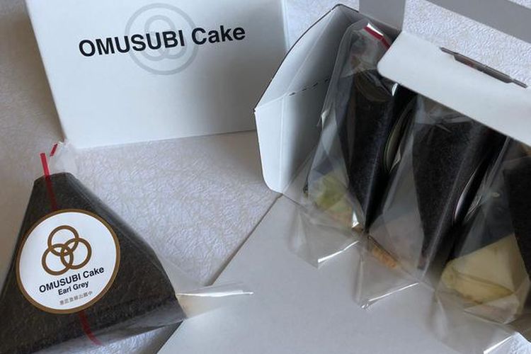 Kue bolu onigiri