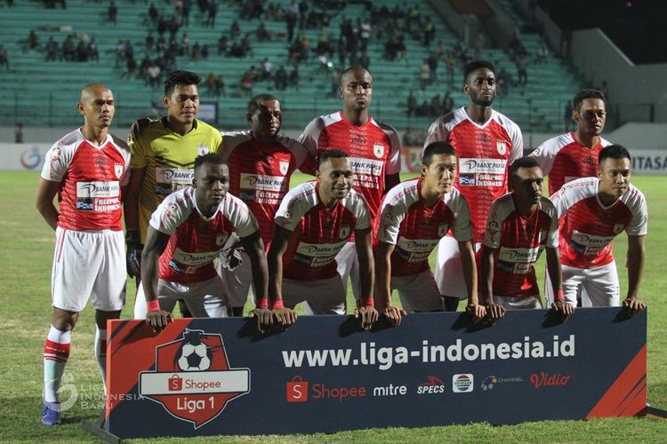 Skuad Persipura Jayapura saat melawan PSIS Semarang pada Selasa (6/8/2019). 
