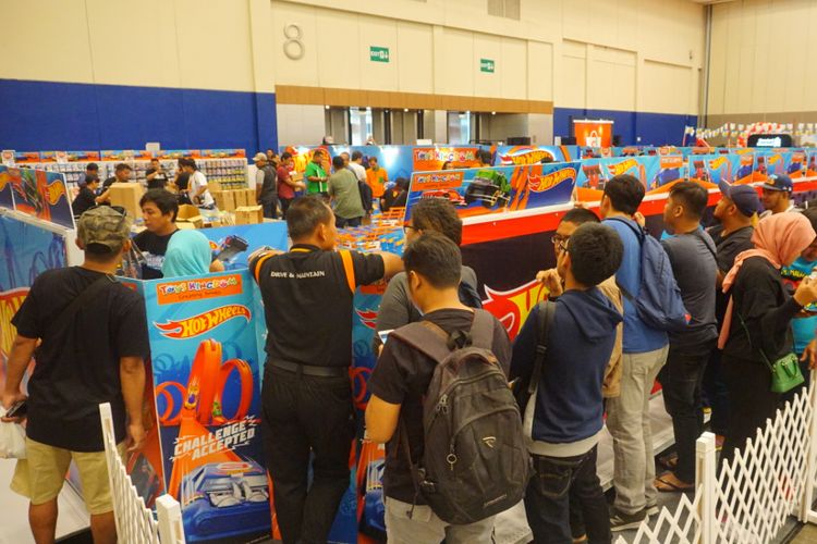 Pameran Indonesia Diecast Expo (IDE) 2018 jadi ajang berkumpul para penggemar hobi mobil-mobilan. 