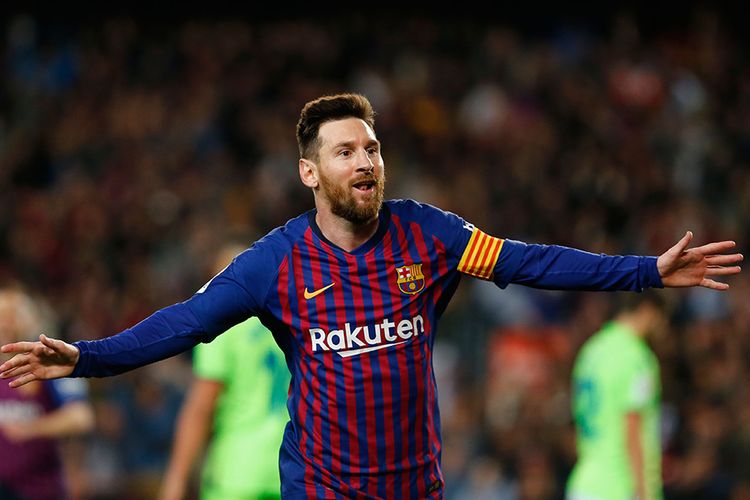 Pemain Barcelona Lionel Messi melakukan selebrasi usai berhasil mencetak gol ke gawang Levante dalam lanjutan La Liga di Stadion Camp Nou, Sabtu (27/4/2019) atau Minggu dini hari Wib. Gol tunggal Lionel Messi pada laga tersebut memastikan Barcelona unggul 1-0 atas Levante dan berhak keluar sebagai juara Liga Spanyol 2018/2019.