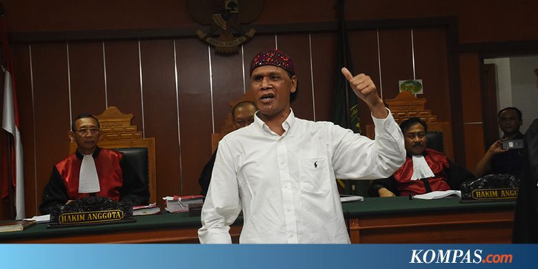 Hercules Terima Vonis 8 Bulan Penjara