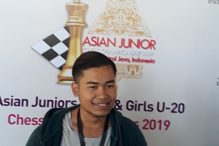 Novendra Priasmoro dalam Turnamen Catur Asian Juniors Open & Girls U-20 2019 di Hotel Lorin, Solo, Selasa (2/7/2019).