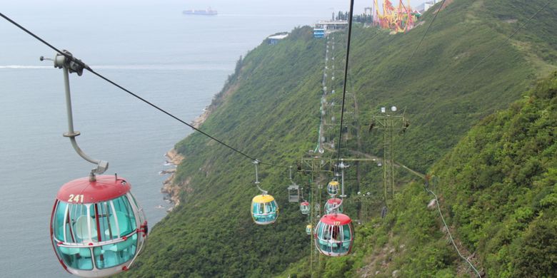 Cable car atau kereta gantung di Ocean Park Hongkong