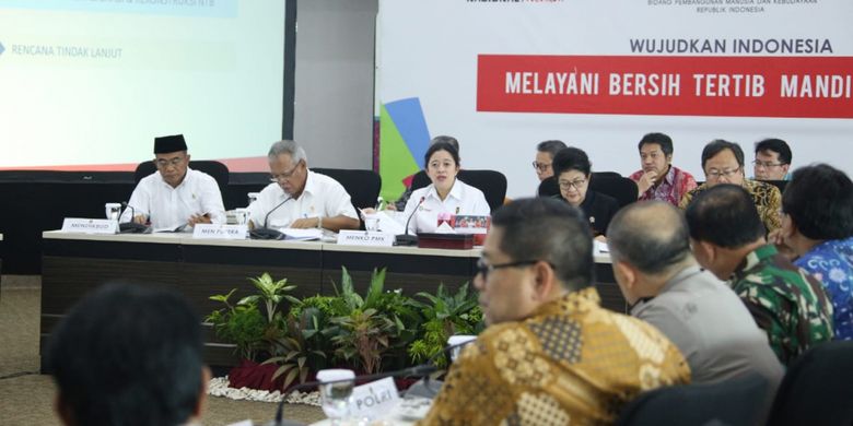 Menko PMK Puan Maharani mengadakan Rapat Tingkat Menteri (RTM) untuk membahas percepatan rehabilitasi dan rekonstruksi pasca gempa bumi di NTB, Jumat (31/08/2018)