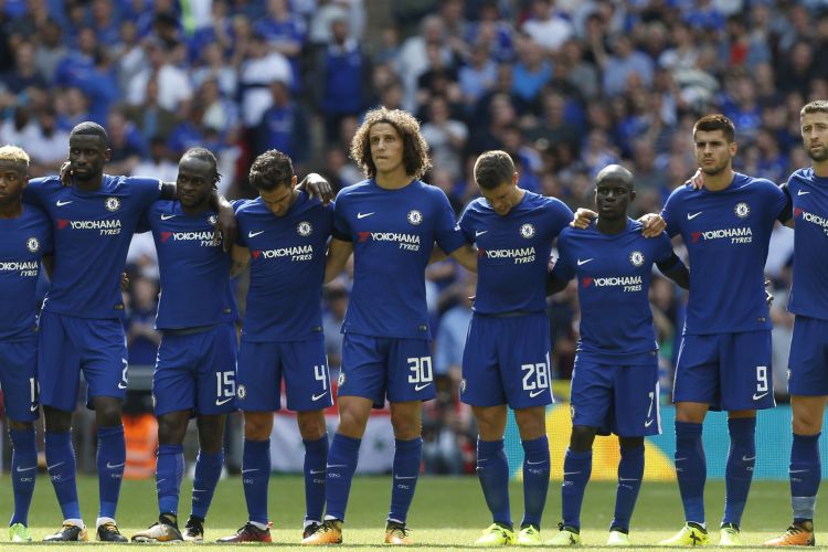 Eksperasi para pemain Chelsea ketika melakoni adu penalti melawan Arsenal dalam pertandingan FA Community Shield di Stadion Wembley Stadium, London, 6 Agustus 2017. Arsenal menang 4-1 dalam adu penalti setelah laga waktu normal berakhir 1-1.