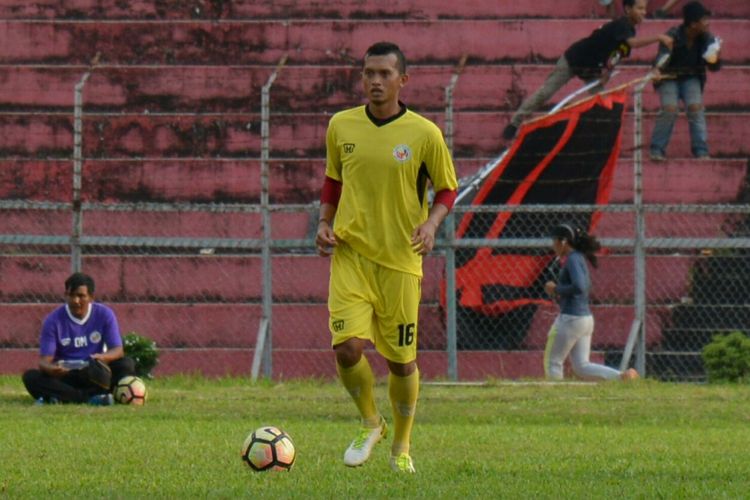 Penampilan debut Ngurah Nanak mendapat pujian dari pelatih Semen Padang Syafrianto Rusli