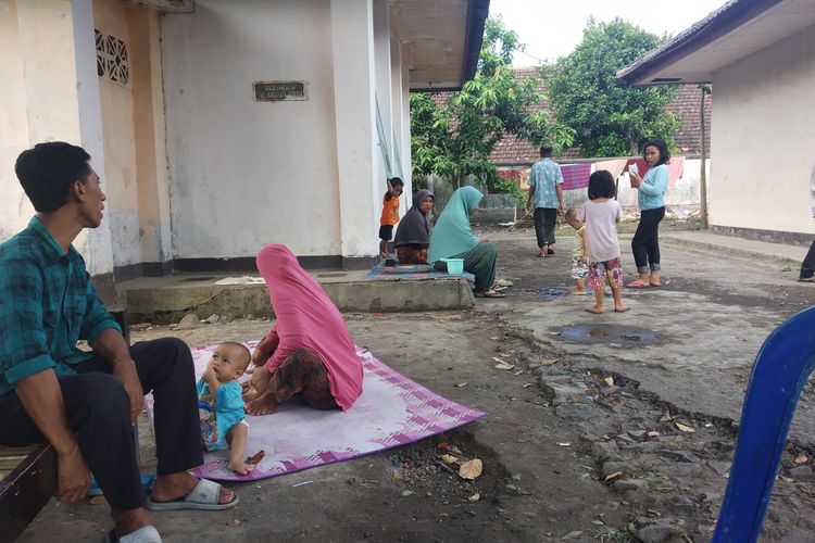 Suana warga Ahmadiyah di tempat penitipan di Loka Latihan Kerja Selong di Lombok Timur, Selasa (18/6/2019). 