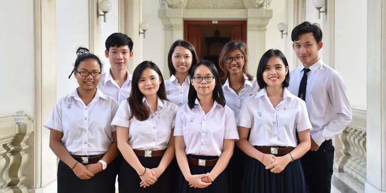 ASEAN Students Exchange Scholarship dari Fakultas Seni Komunikasi Universitas Chulalongkorn Thailand. 