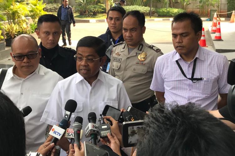 Menteri Sosial RI Idrus Marham saat memenuhi panggilan KPK sebagai saksi terkait kasus kontrak kerja sama pembangunan PLTU Riau-1 di Provinsi Riau, Kamis (19/7/2018).
