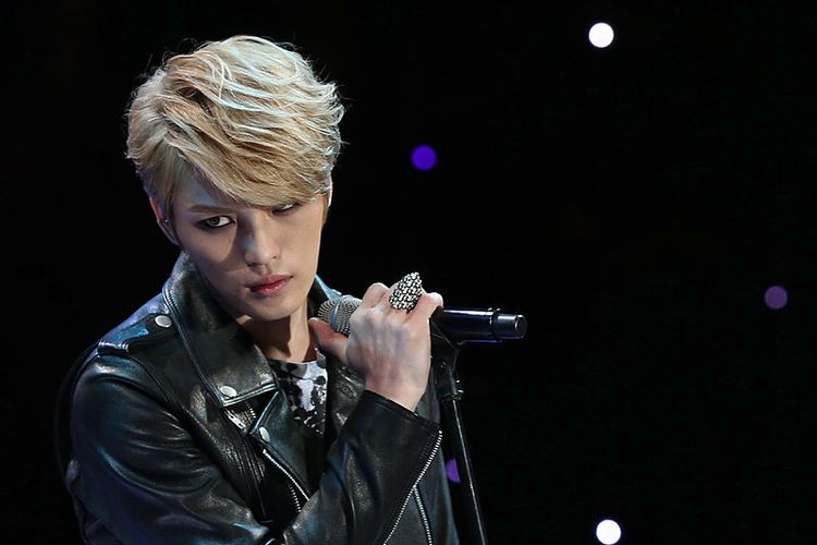 Penampilan Kim Jaejoong JYJ di  Korea President Park Arirang Concert 30 pada 27 Oktober 2013 di Nokjiwon Garden, Sheong Wa Dae, Seoul, Korea Selatan. 