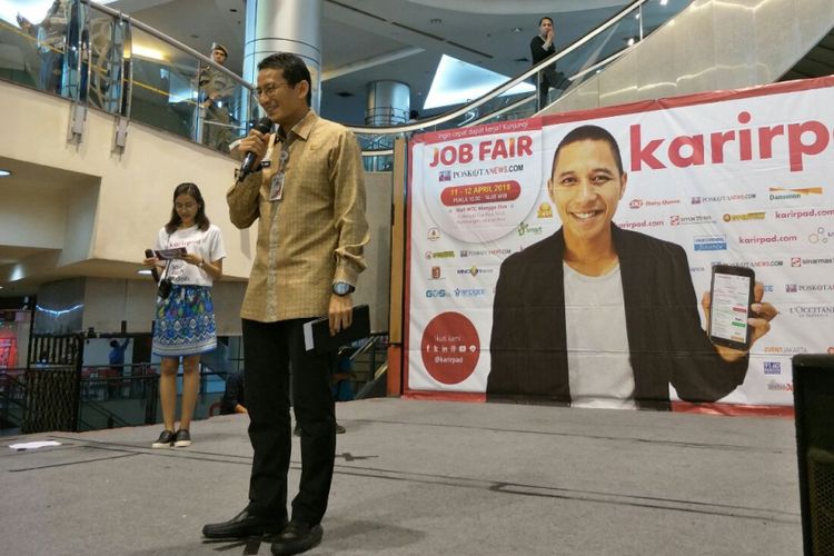 Wakil Gubernur DKI Jakarta Sandiaga Uno dalam acara job fair di Mal WTC Mangga Dua, Kamis (12/4/2018). 