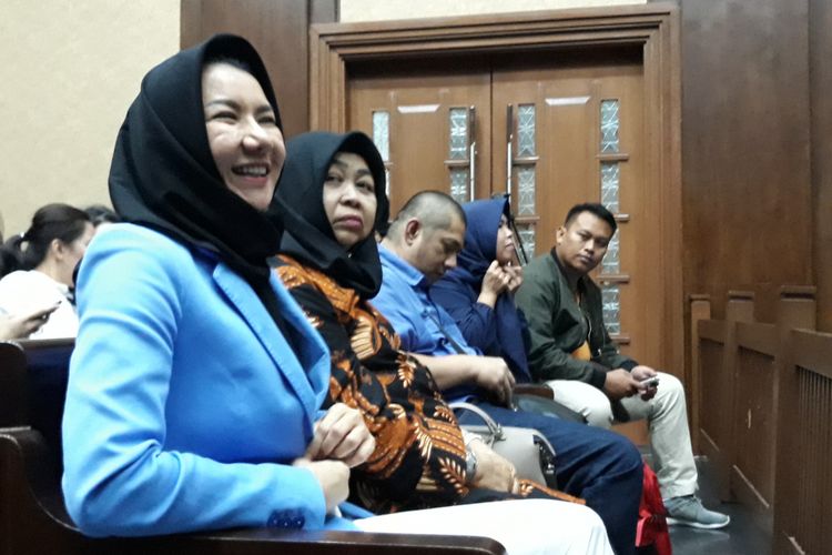 Bupati nonaktif Kutai Kartanegara Rita Widyasari di Pengadilan Tipikor Jakarta, Jumat (6/7/2018).