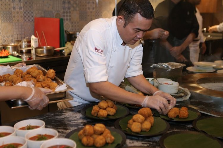 7 Chefs 14 Hands Ramadan Dinner? bersama 7 Chef dari hotel-hotel Marriot International terpilih di Jakarta.