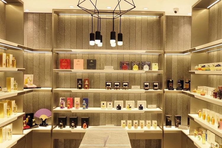Ruangan khusus untuk memamerkan koleksi parfum niche C&F.
