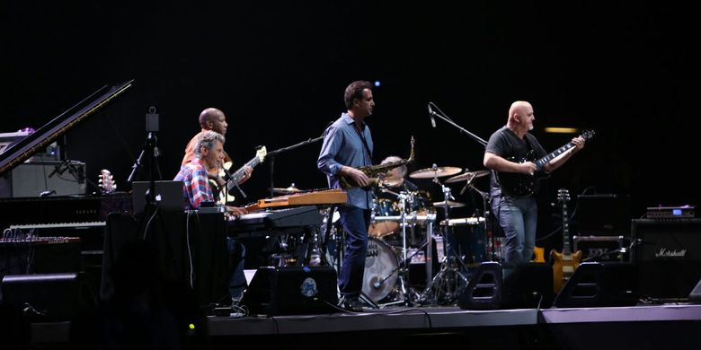 Chick Corea Elektric Band tampil di panggung Hall D2 Java Jazz Festival 2017 di JIExpo Kemayoran, Jakarta Pusat, Sabtu (4/3/2017) malam.