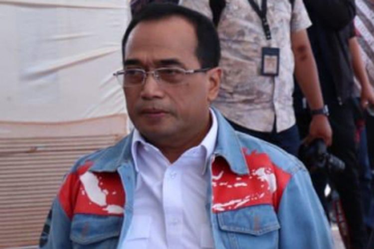 Menteri Perhubungan Budi Karya Sumadi ketika melakukan kunjungan kerja di Palembang, Sumatera Selatan, Sabtu (8/12/2018).
