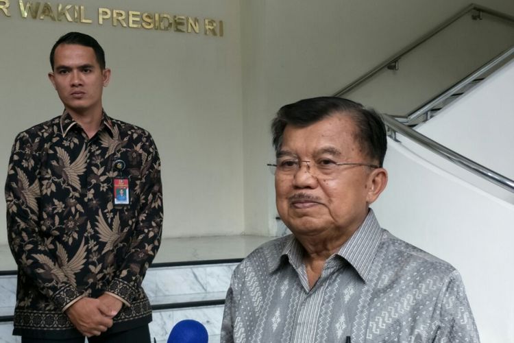 Wakil Presiden Jusuf Kalla ketika ditemui di kantor Wakil Presiden RI, Jakarta, Selasa (16/1/2018). 