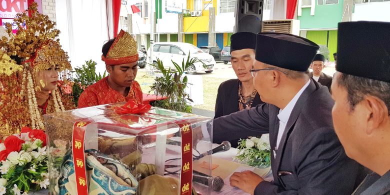 Nikah massal Kondangan Pasti Sah dari DKT Indonesia, Palembang, Sumatera Selatan (17/8/2019).
