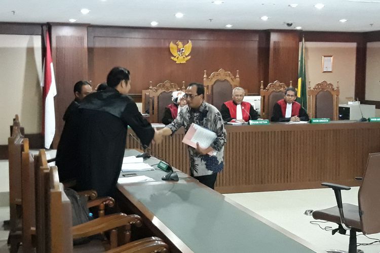 Menteri Perhubungan Budi Karya Sumadi menjadi saksi dalam sidang kasus korupsi mantan Dirjen Hubla, Antonius Tonny Budiono di Pengadilan Tipikor Jakarta, Rabu (28/3/2018).