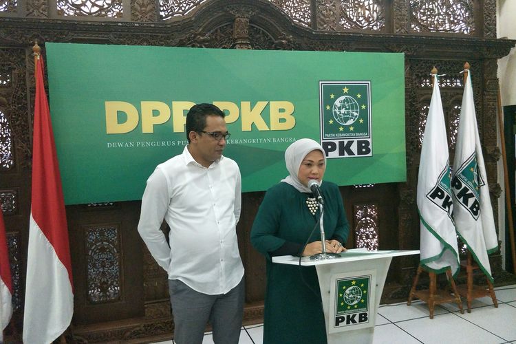 Waketum PKB Ida Fauziyah membacakan struktur kepengurusan PKB periode 2019-2024