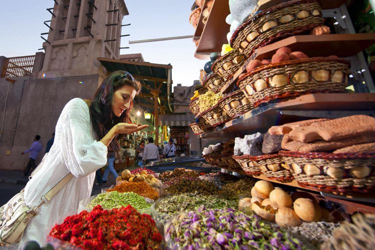 Pasar rempah-rempah di Dubai.